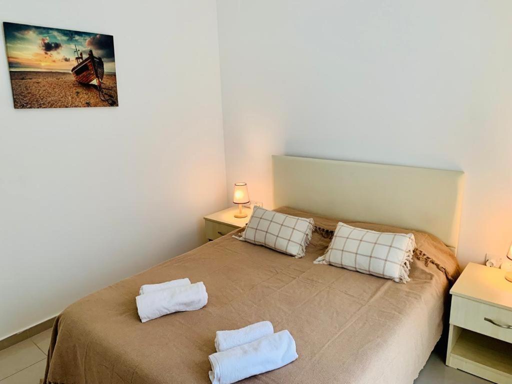 Beautiful & Quiet Two-Bedroom Apartment With Private Garden Lukomorye C1 키레니아 외부 사진